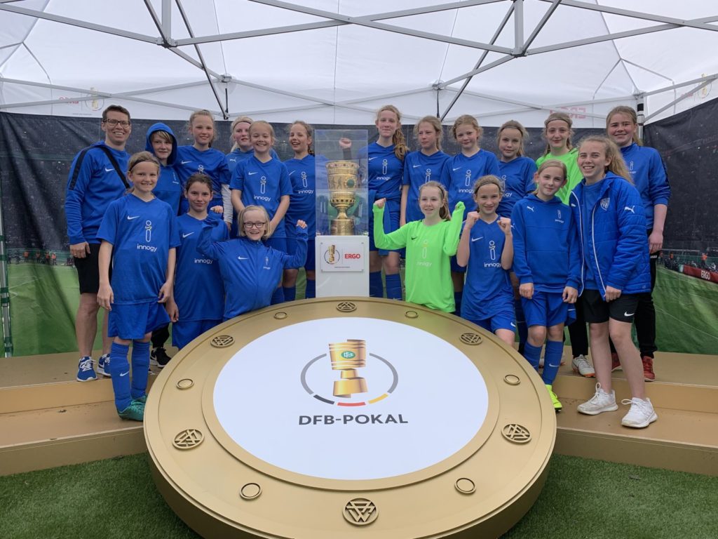 U13 mit DFB-Pokal